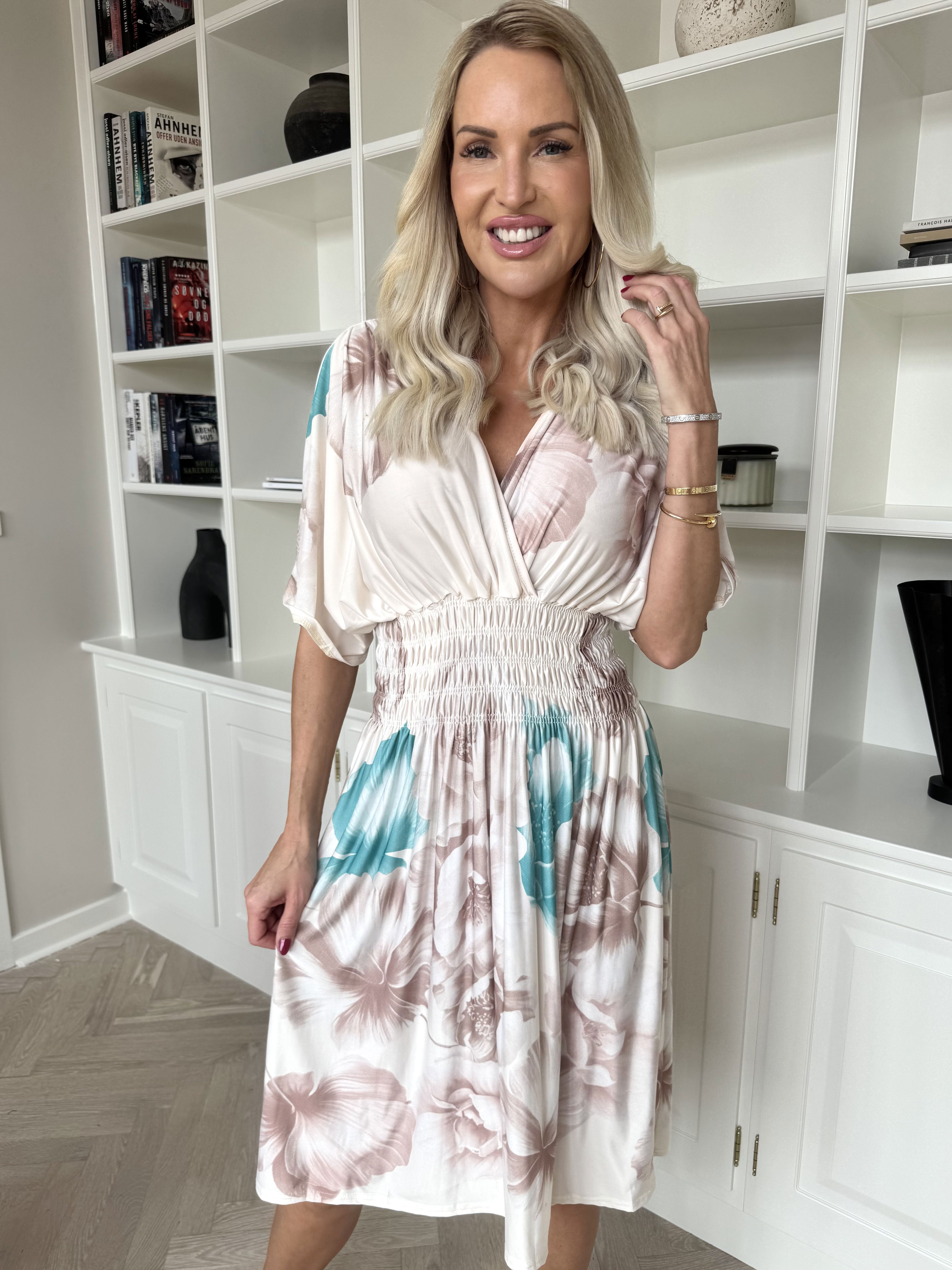 Pams Peony Short - Kort klänning med resår och blommigt tryck